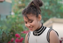 याल्ड मून ग्रुपद्वारा एउटा फुल सार्बजनिक